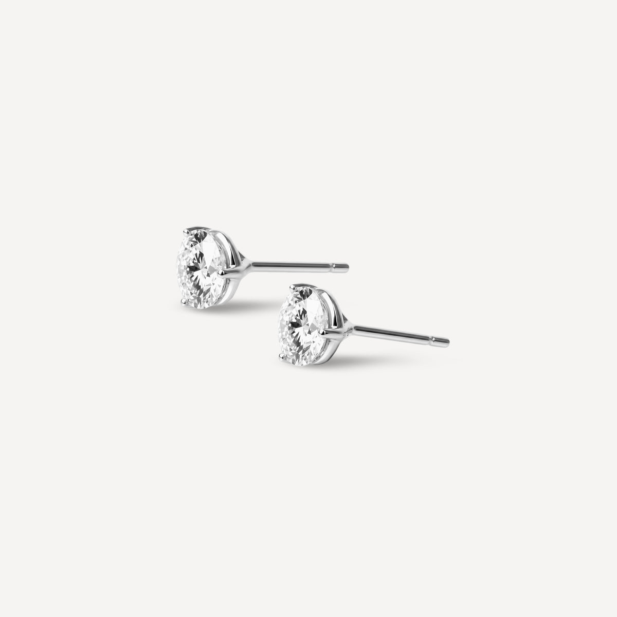 Brinco Solitaire Diamante Signature em Ouro 18k