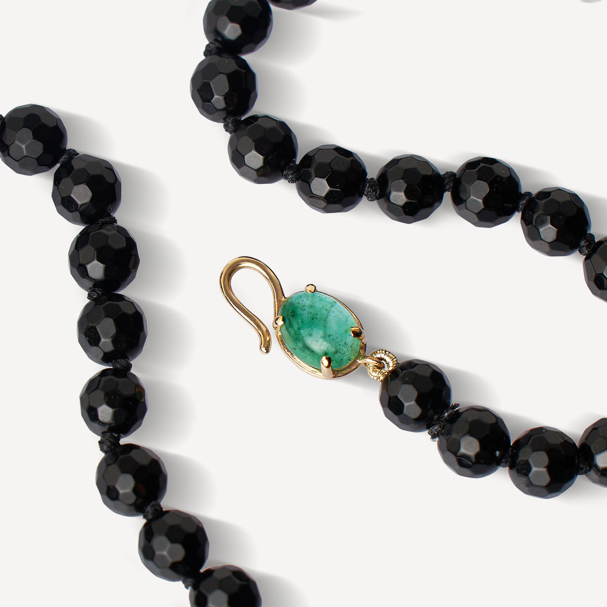 Colar Antique Esmeralda em Ouro 18k e Ônix
