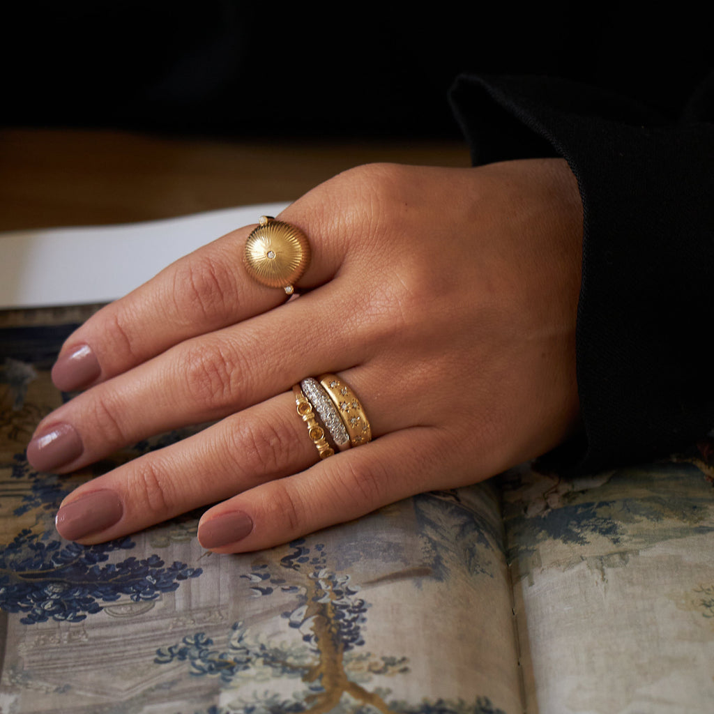 Anel Relíquia em Ouro 18k e Diamantes