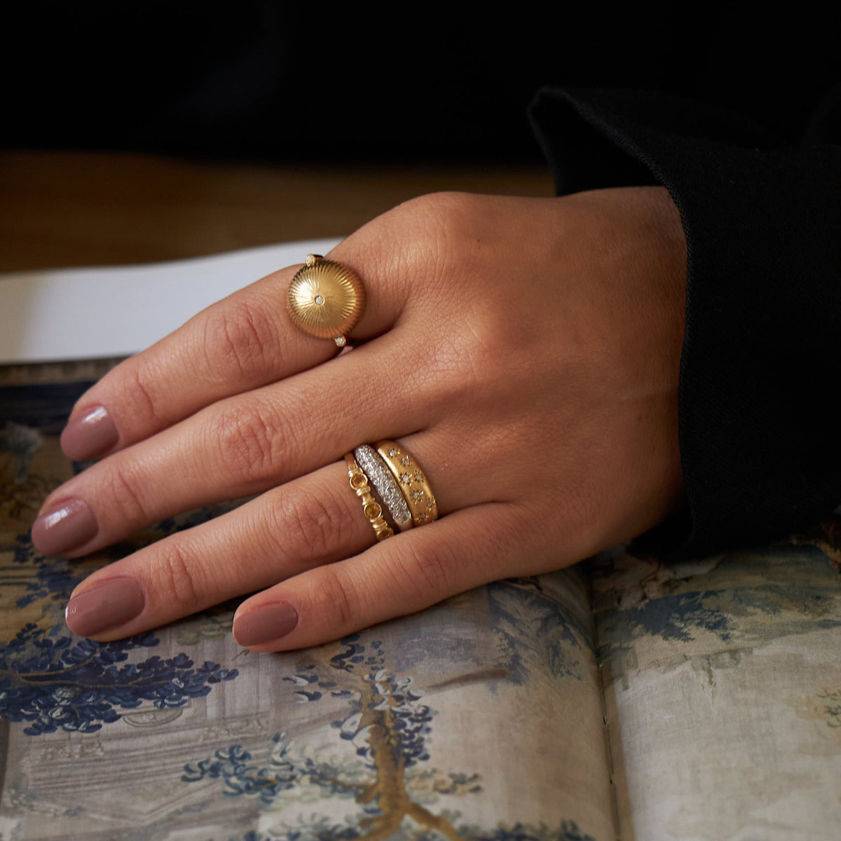 Anel Relíquia em Ouro 18k e Diamantes